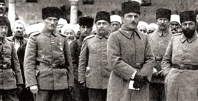 Topal İsmail Paşa - Enver ile M.Kemal arasında