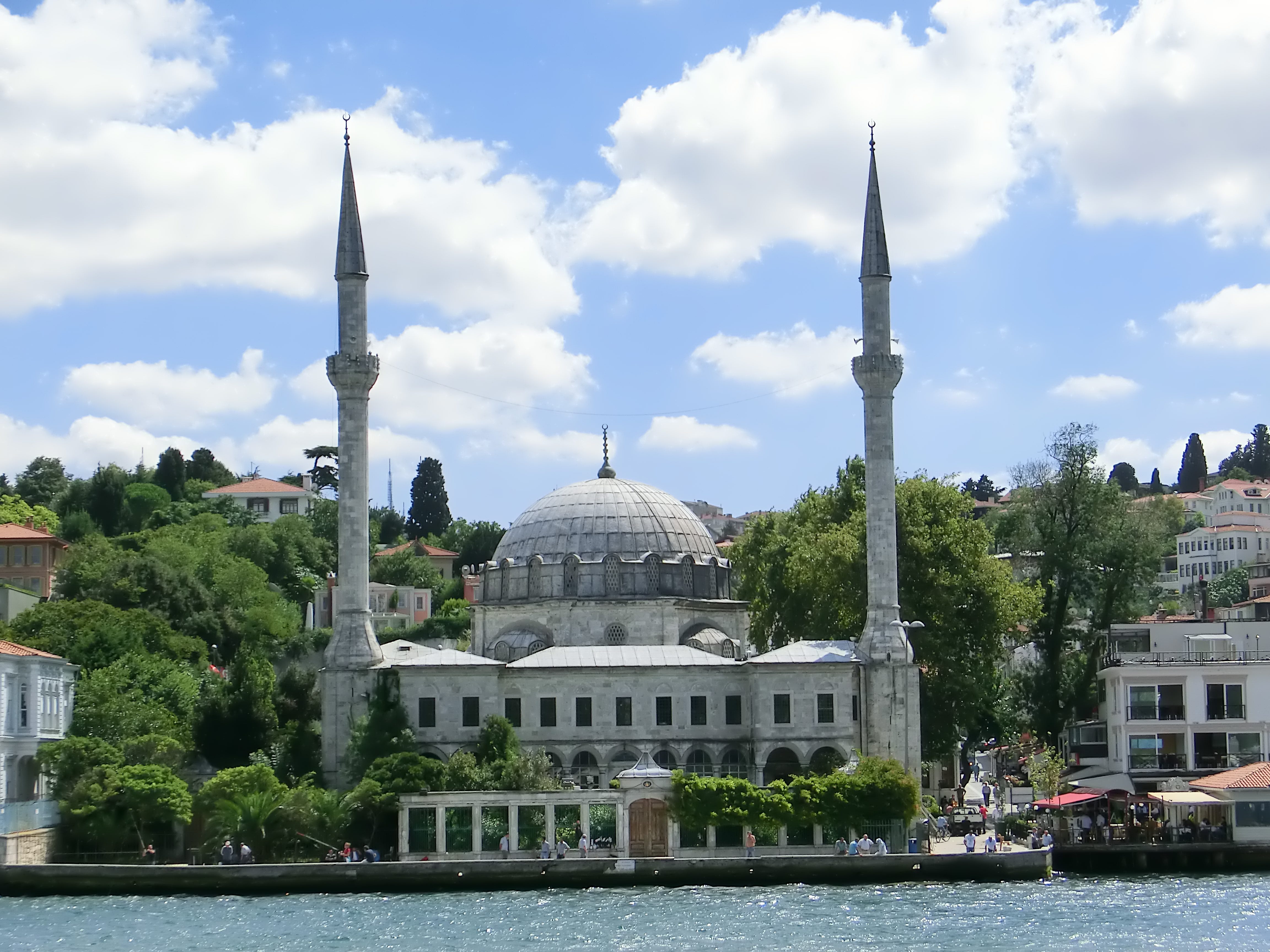 Beylerbeyi Camii