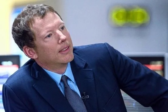 The current heir of the family, 5th Baron Nathaniel Philip Rothschild (born 1971)