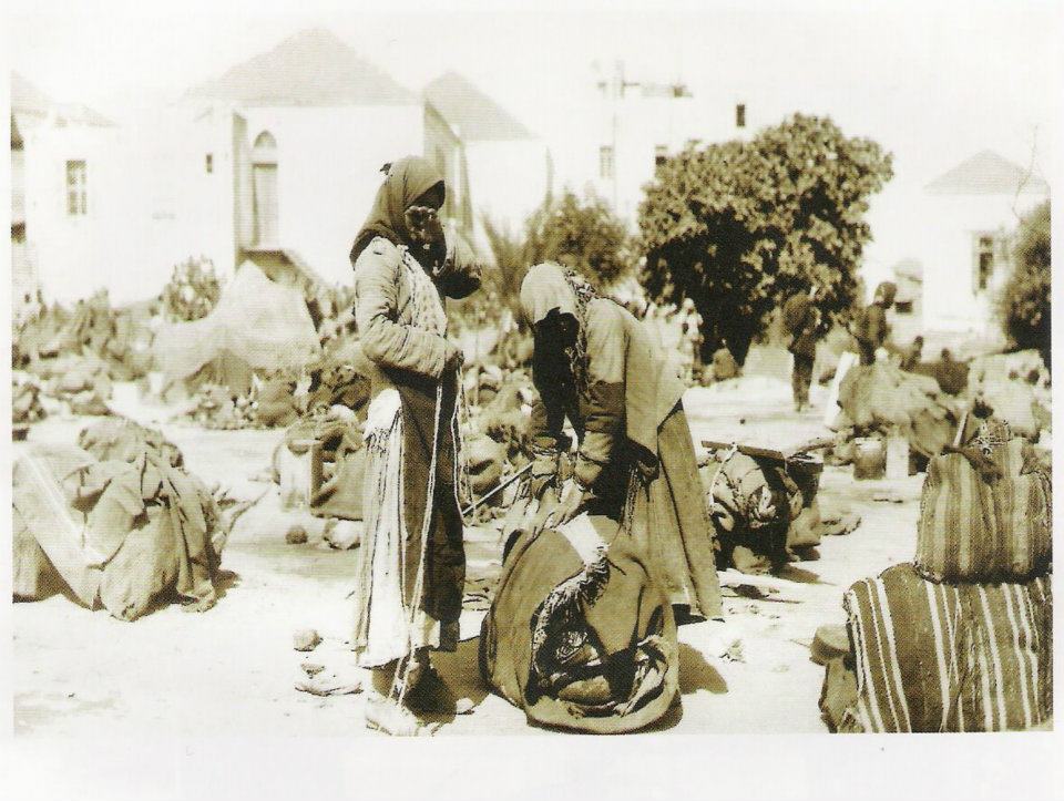 Armenians from Erzurum on the way to deportation
