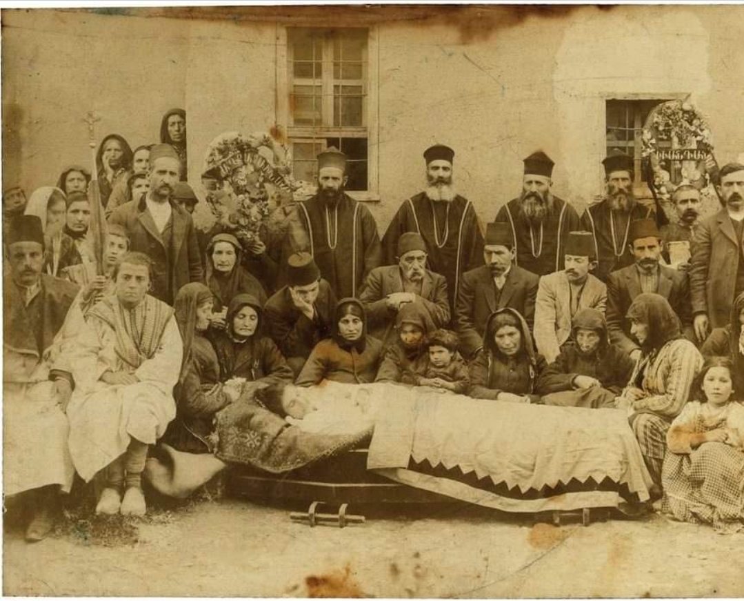 Divriği Ermenileri bir cenazede